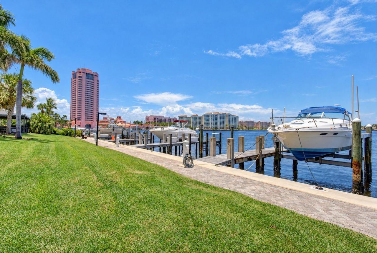 875 E Camino Real, Unit 7E, Boca Raton, FL 33432 Photo