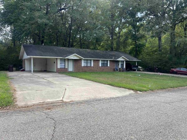 Tennessee and 11th , Crossett, AR 71635