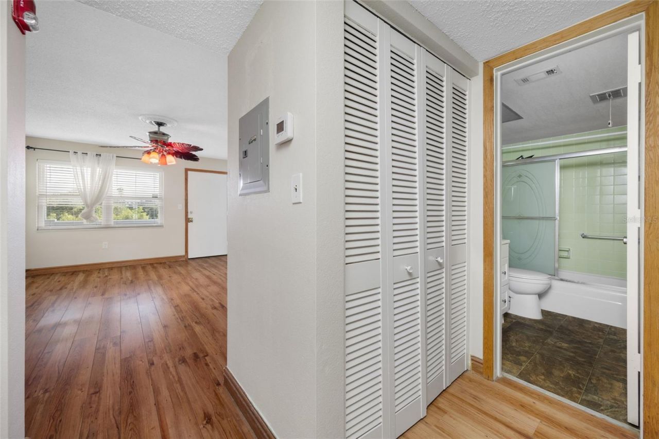 1001 77th Avenue N, Unit 308, Saint Petersburg, FL 33702 Photo