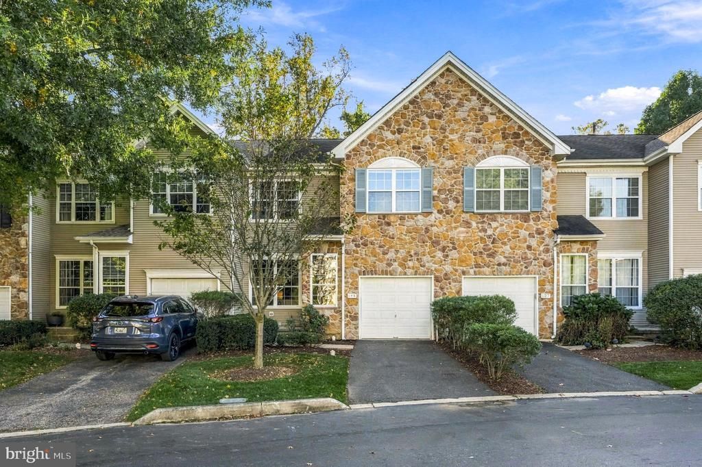 125 CHAPS LANE, WEST CHESTER, PA 19382