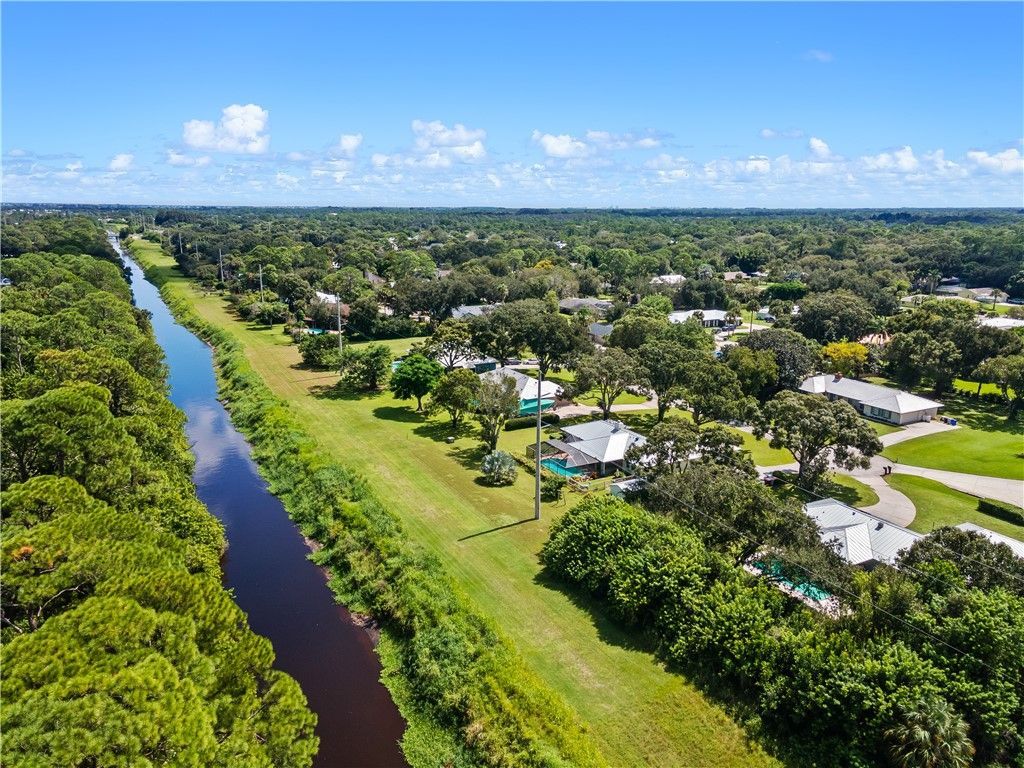 3530 3rd Place Sw, Vero Beach, FL 32968 Photo