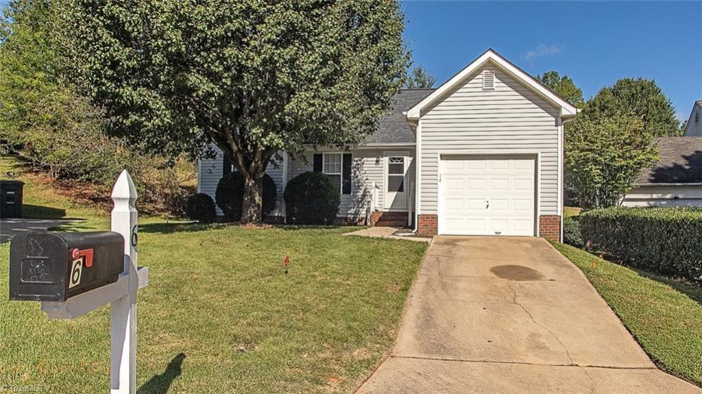 6 Prestbury Court, Greensboro, NC 27455 Main Photo