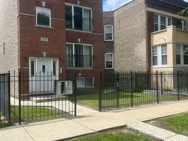 720 N Central Park Avenue , Unit 3, Chicago, IL 60651