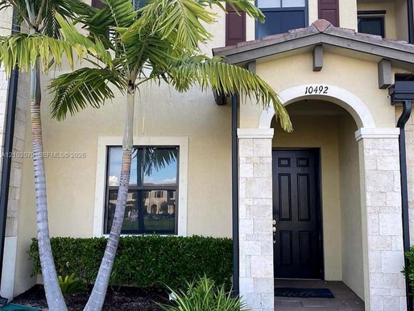 10492 W 33rd Ln , Hialeah, FL 33018