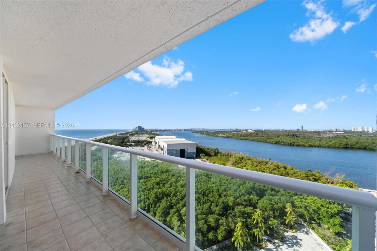 100 Bayview Dr , Unit 1919, Sunny Isles Beach, FL 33160 Photo