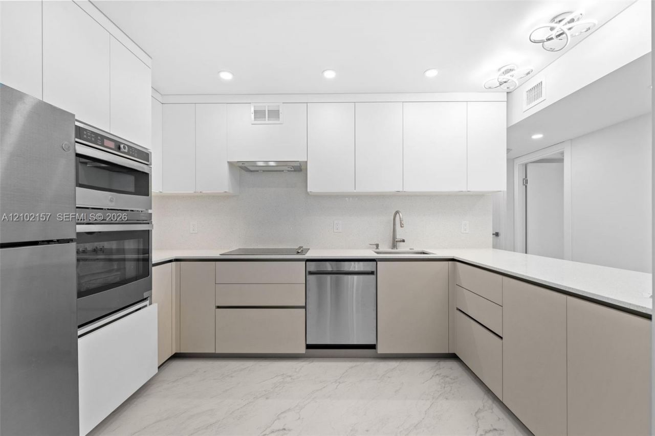 100 Bayview Dr , Unit 1919, Sunny Isles Beach, FL 33160 Photo