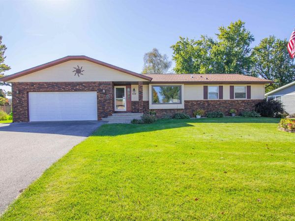 532 Santa Maria Drive, Arlington, WI 53911
