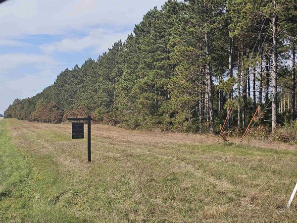 28.27 acres state 82 Road, Wisconsin Dells, WI 53965