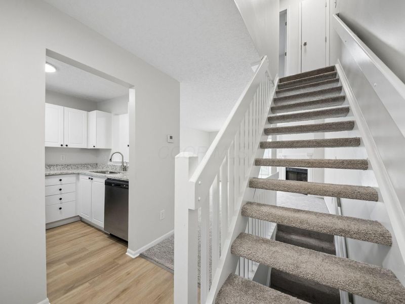 1614 Holland Drive , Unit 187D, Hilliard, OH 43026 Photo 11