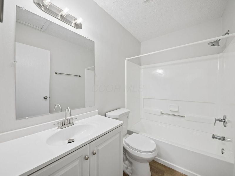 1614 Holland Drive , Unit 187D, Hilliard, OH 43026 Photo 4
