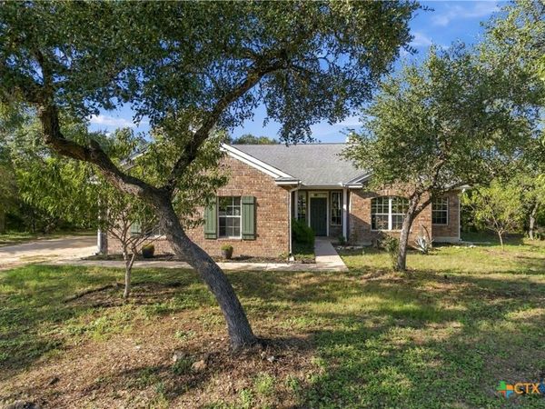 205 Homestead Road , Kyle, TX 78640