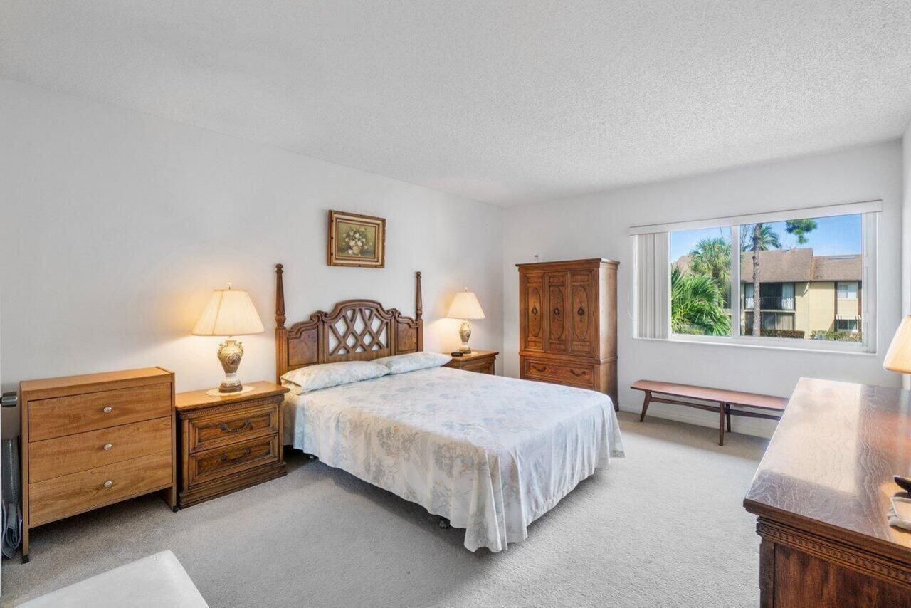 342 Pine Ridge B2 Circle, Unit B-2, Greenacres, FL 33463 Photo