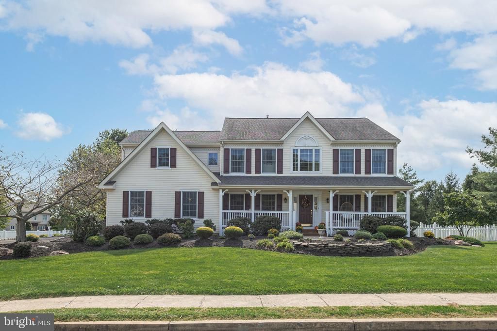 7 MUSTANG COURT , SOUTHAMPTON, PA 18966