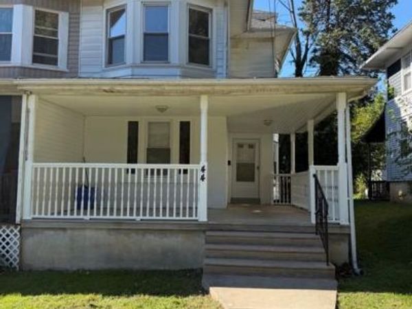 44 E LOGAN AVENUE , GLENOLDEN, PA 19036