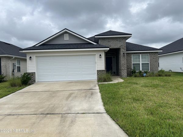 8179 HELMSLEY Boulevard, Jacksonville, FL 32219