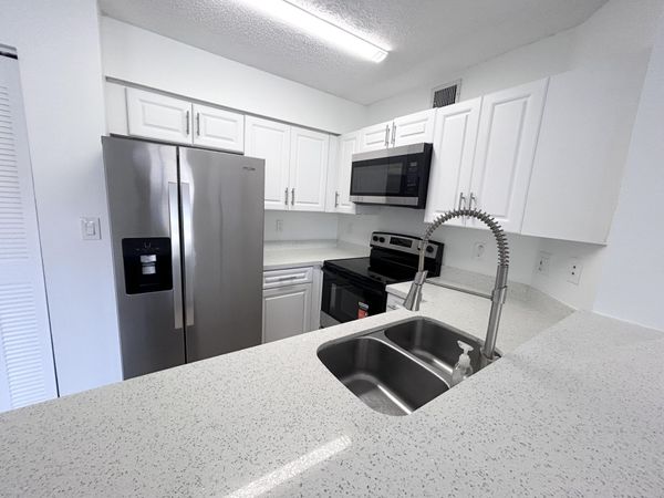 771 N PINE ISLAND Road, Unit 308, Plantation, FL 33324