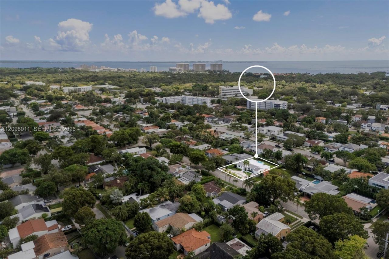 2350 SW 25th Ter , Miami, FL 33133 Photo