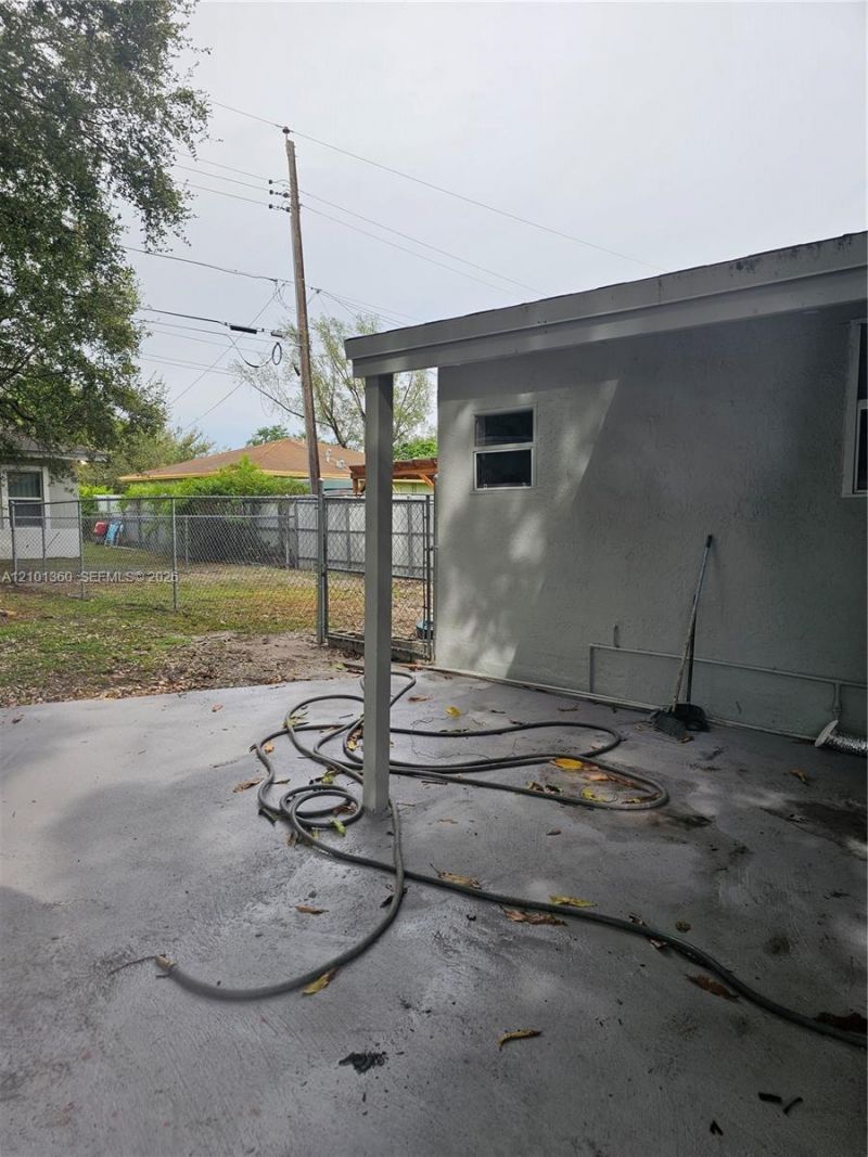 1915 NW 82nd St , Miami, FL 33147 Photo