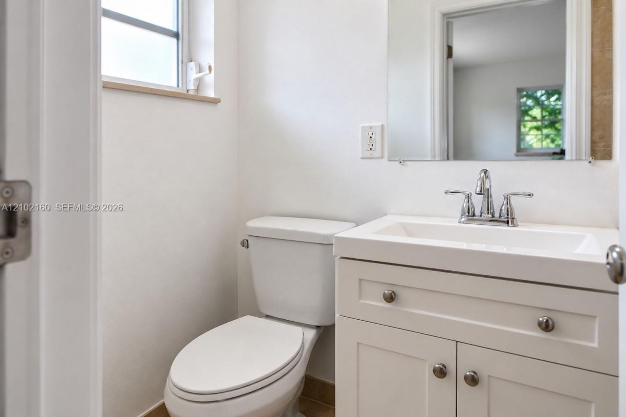 1201 NE 26th Ter, Pompano Beach, FL 33062 Photo