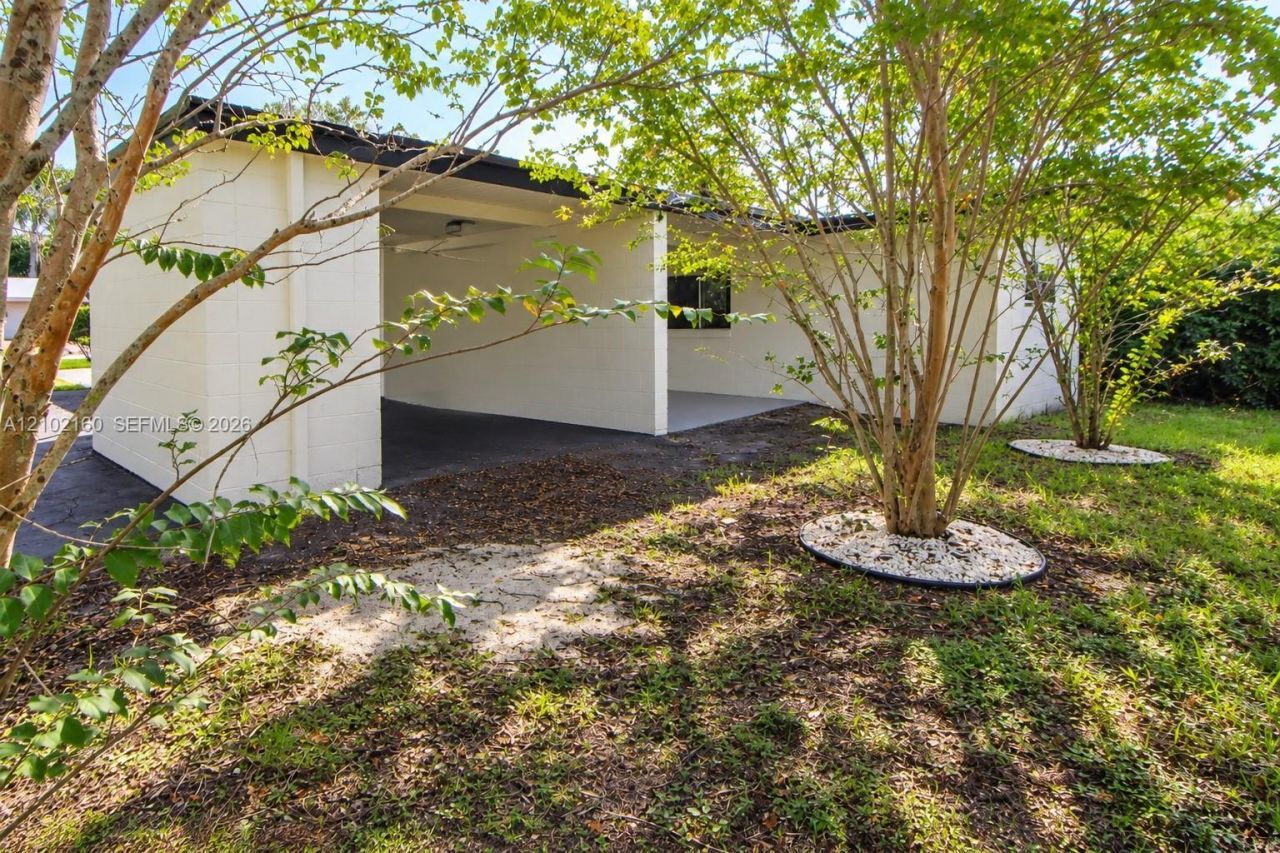 1201 NE 26th Ter, Pompano Beach, FL 33062 Photo