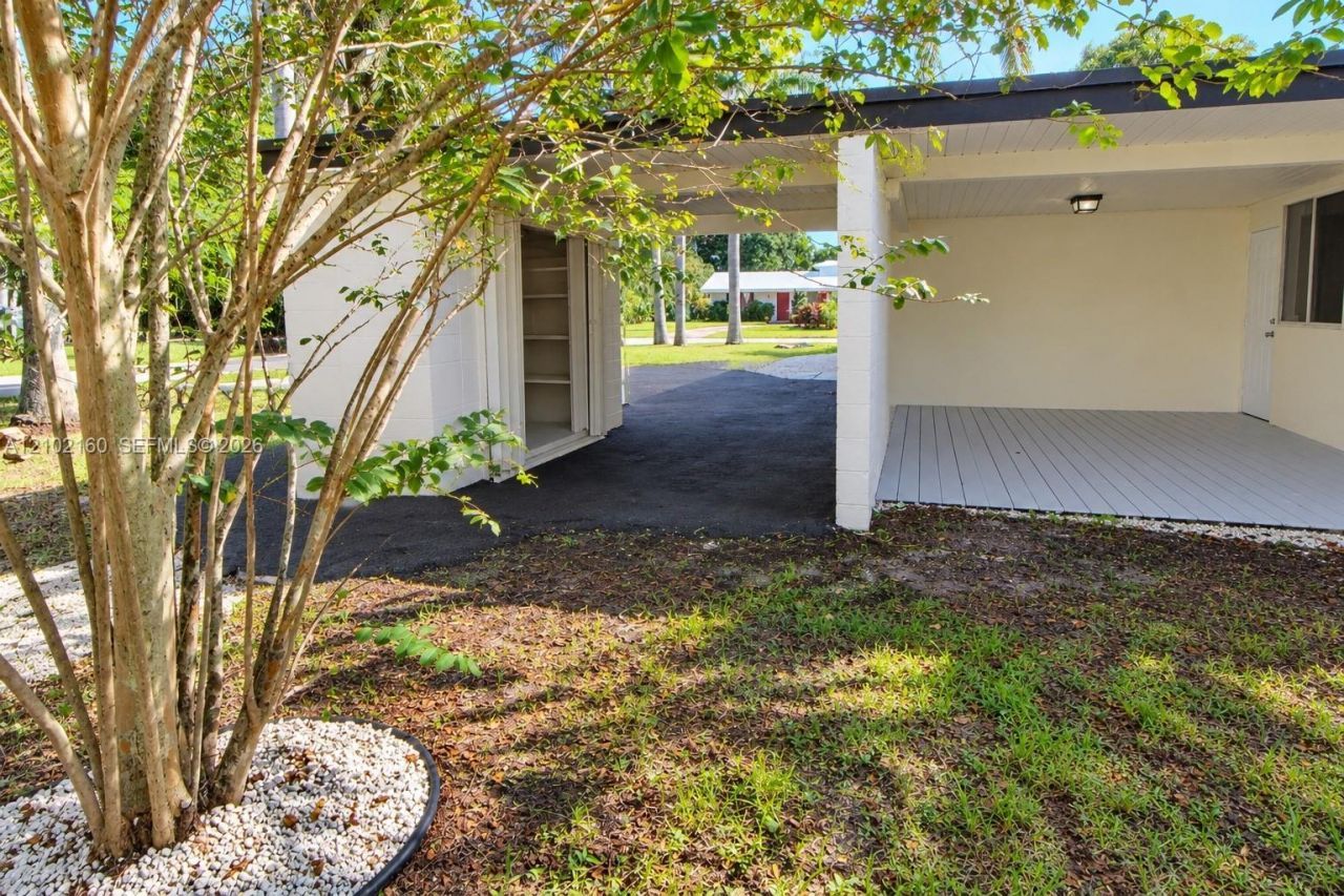1201 NE 26th Ter, Pompano Beach, FL 33062 Photo