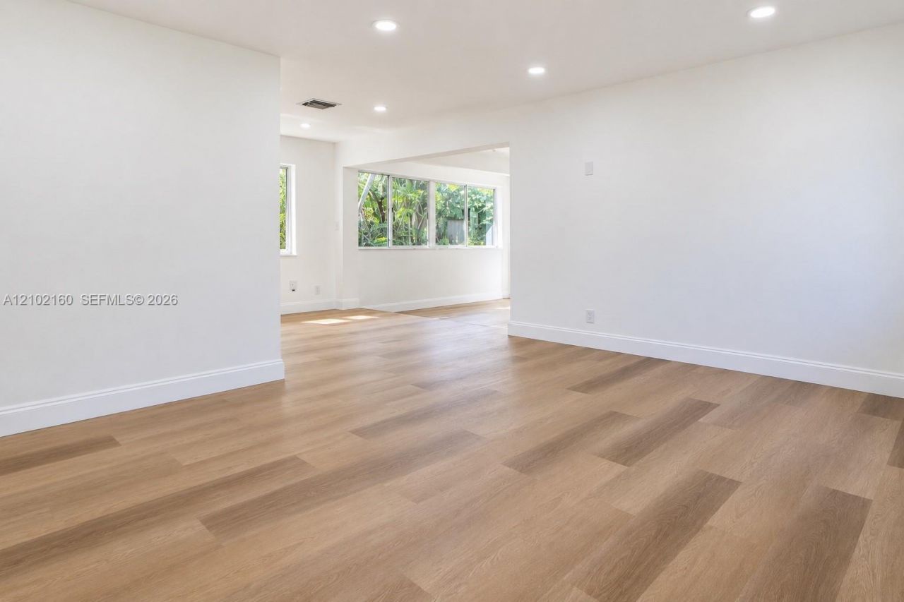 1201 NE 26th Ter, Pompano Beach, FL 33062 Photo