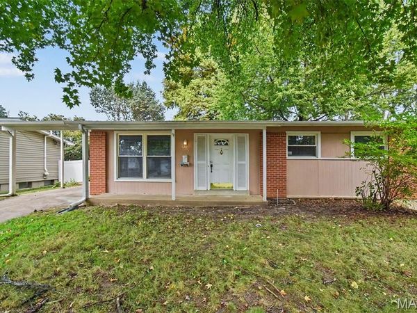 2295 Liberty Drive , Florissant, MO 63031