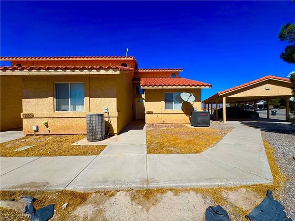 460 Comstock Street , Pahrump, NV 89048