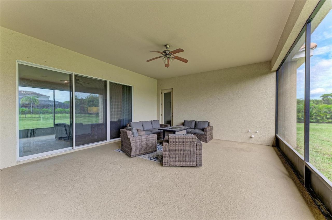 519 165th Street E, Bradenton, FL 34212 Photo