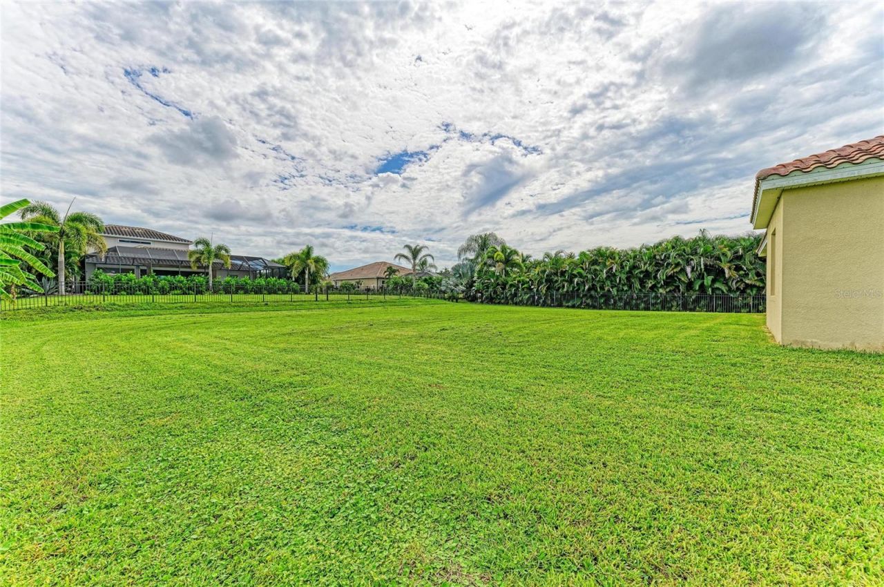519 165th Street E, Bradenton, FL 34212 Photo