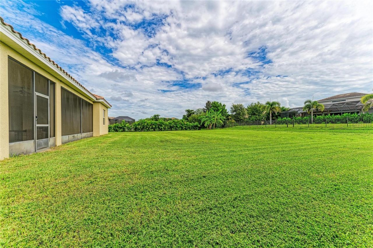 519 165th Street E, Bradenton, FL 34212 Photo