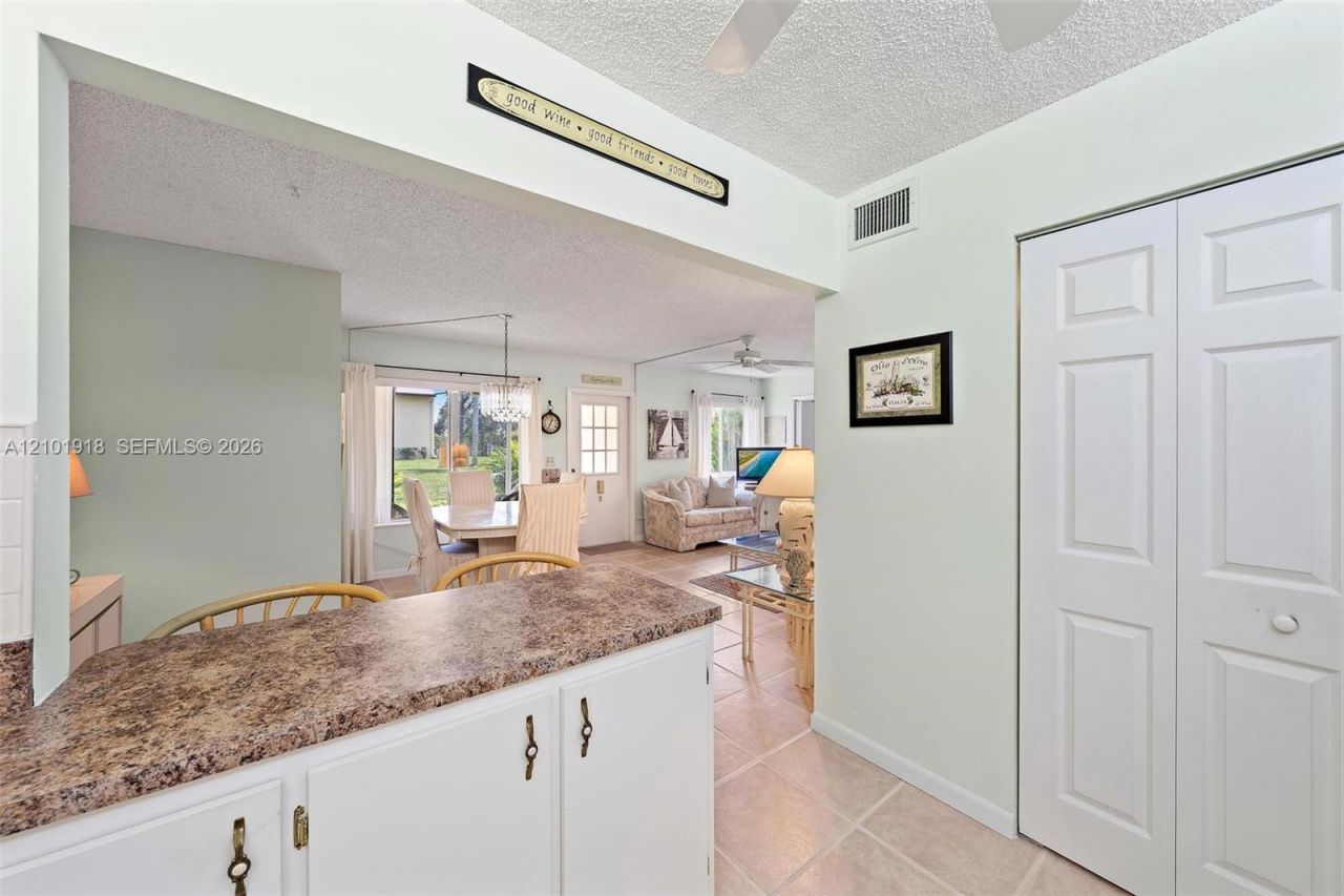 301 Pine Ridge Cir , Unit C-1, Greenacres, FL 33463 Photo