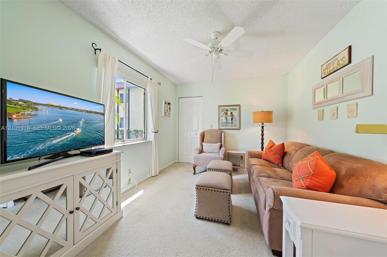 301 Pine Ridge Cir , Unit C-1, Greenacres, FL 33463 Photo
