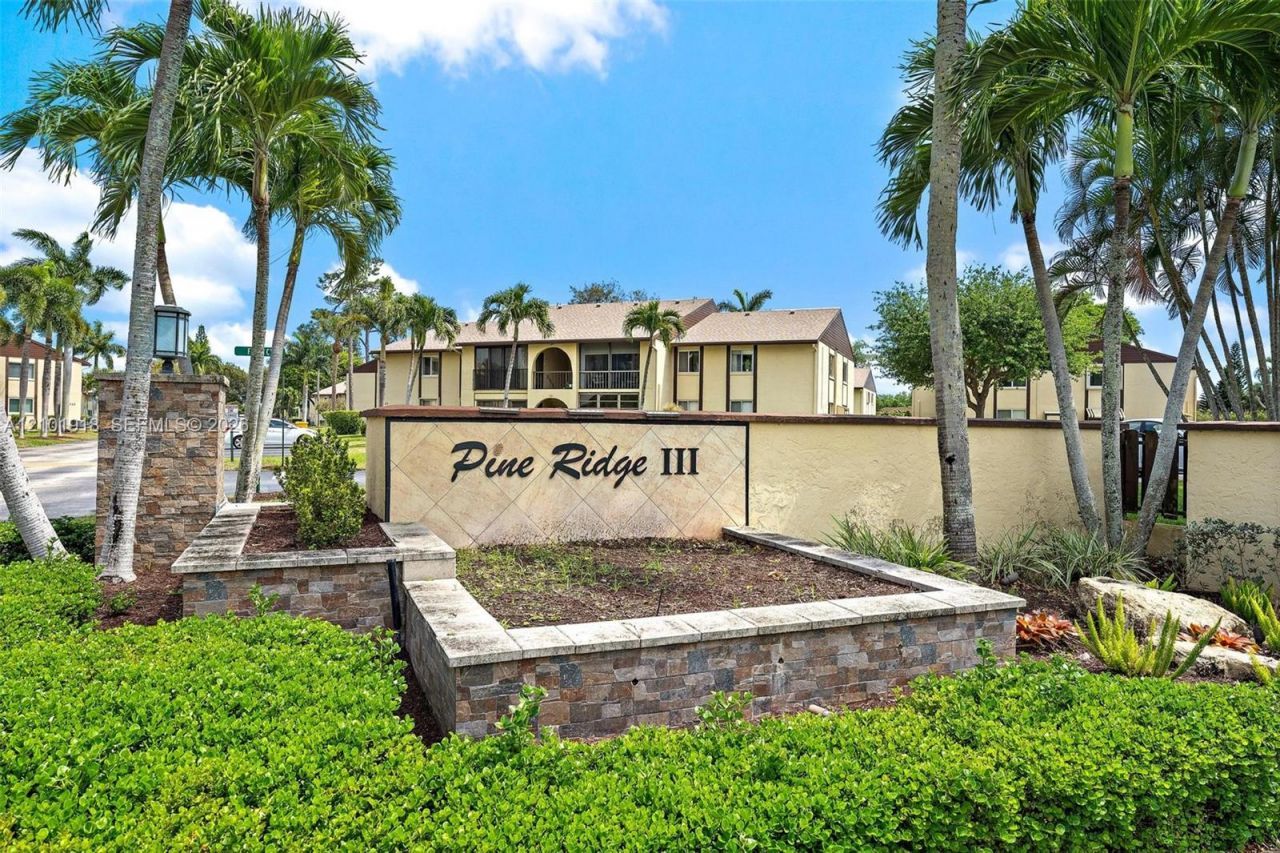 301 Pine Ridge Cir , Unit C-1, Greenacres, FL 33463 Photo