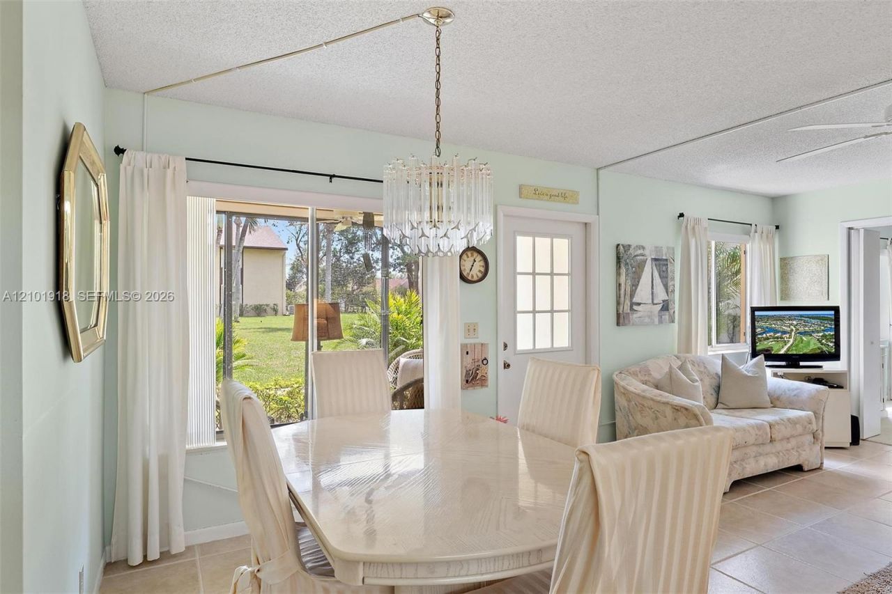 301 Pine Ridge Cir , Unit C-1, Greenacres, FL 33463 Photo