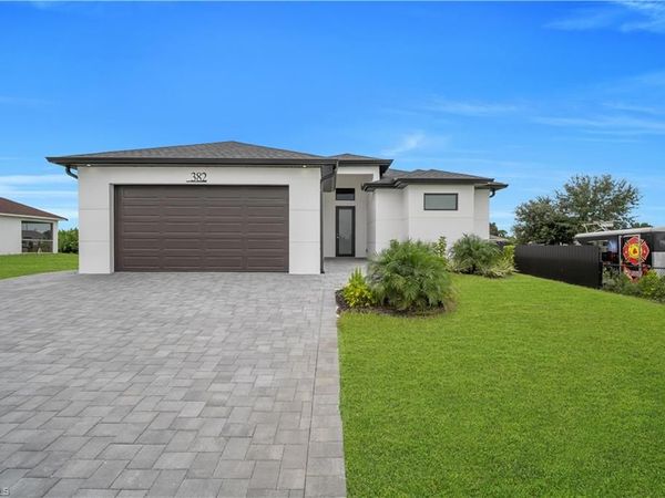 382 Pauline AVE , LEHIGH ACRES, FL 33974