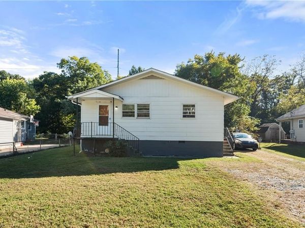 1610 Brockett Avenue , High Point, NC 27260