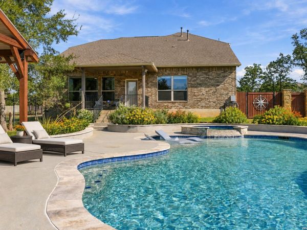 245 Chisholm Trl, Bastrop, TX 78602