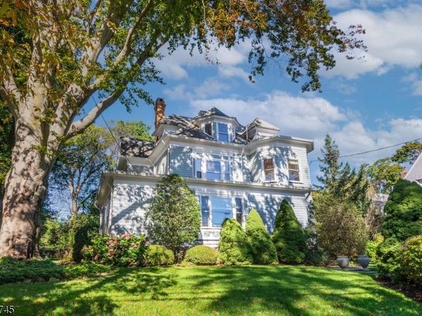 374 Park St, Unit 2, Montclair, NJ 07043