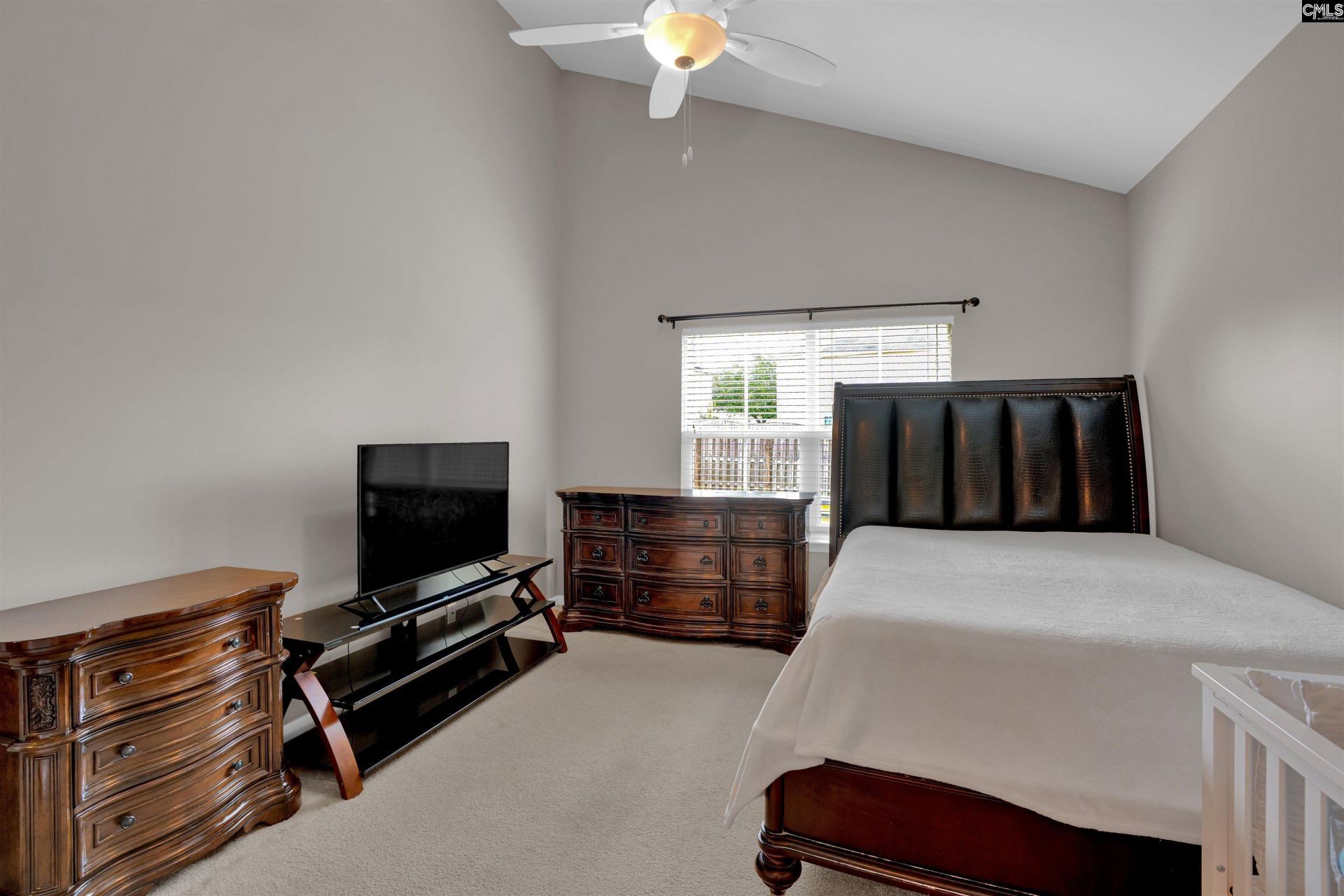 454 Glacier Way Photo 14