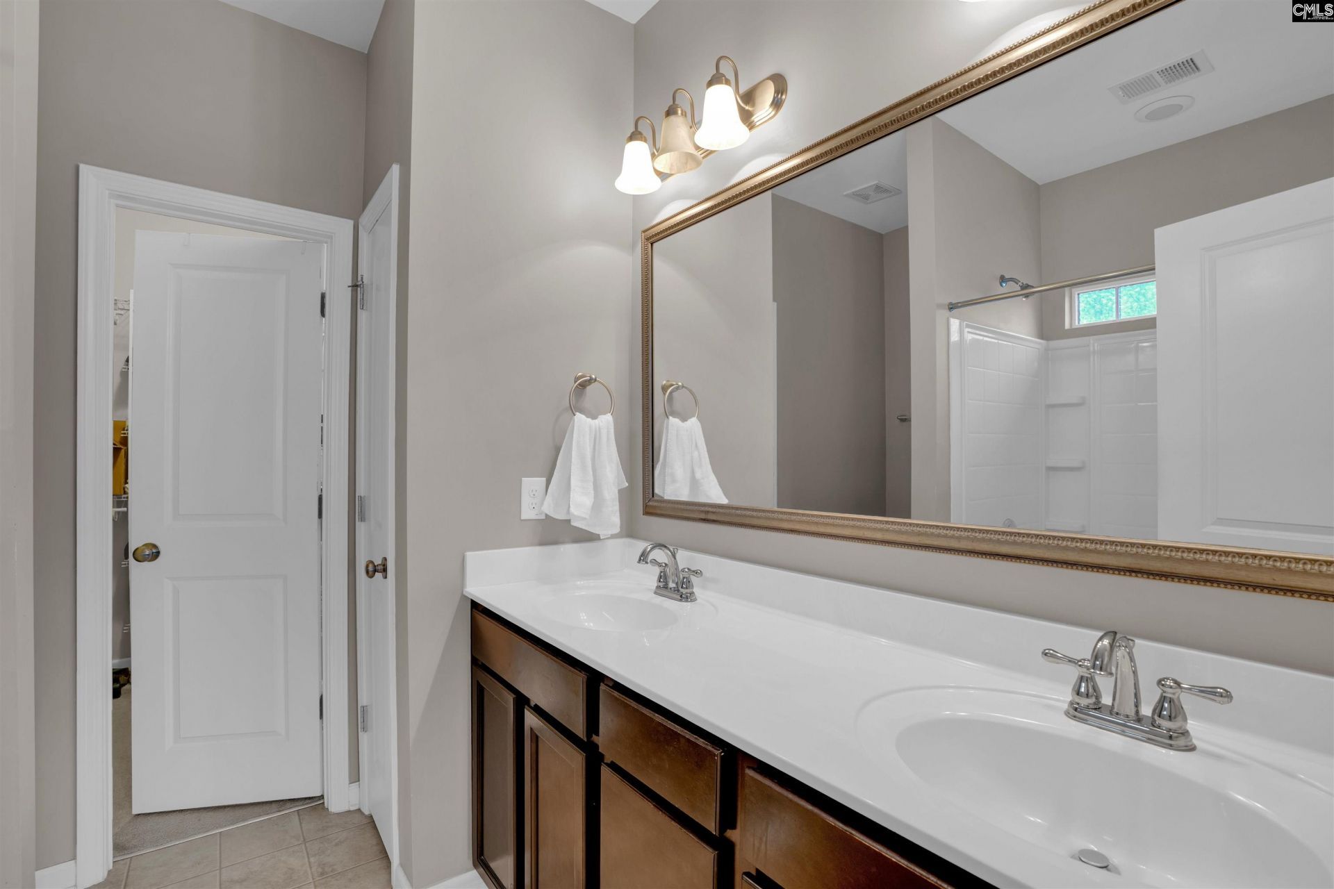454 Glacier Way Photo 15