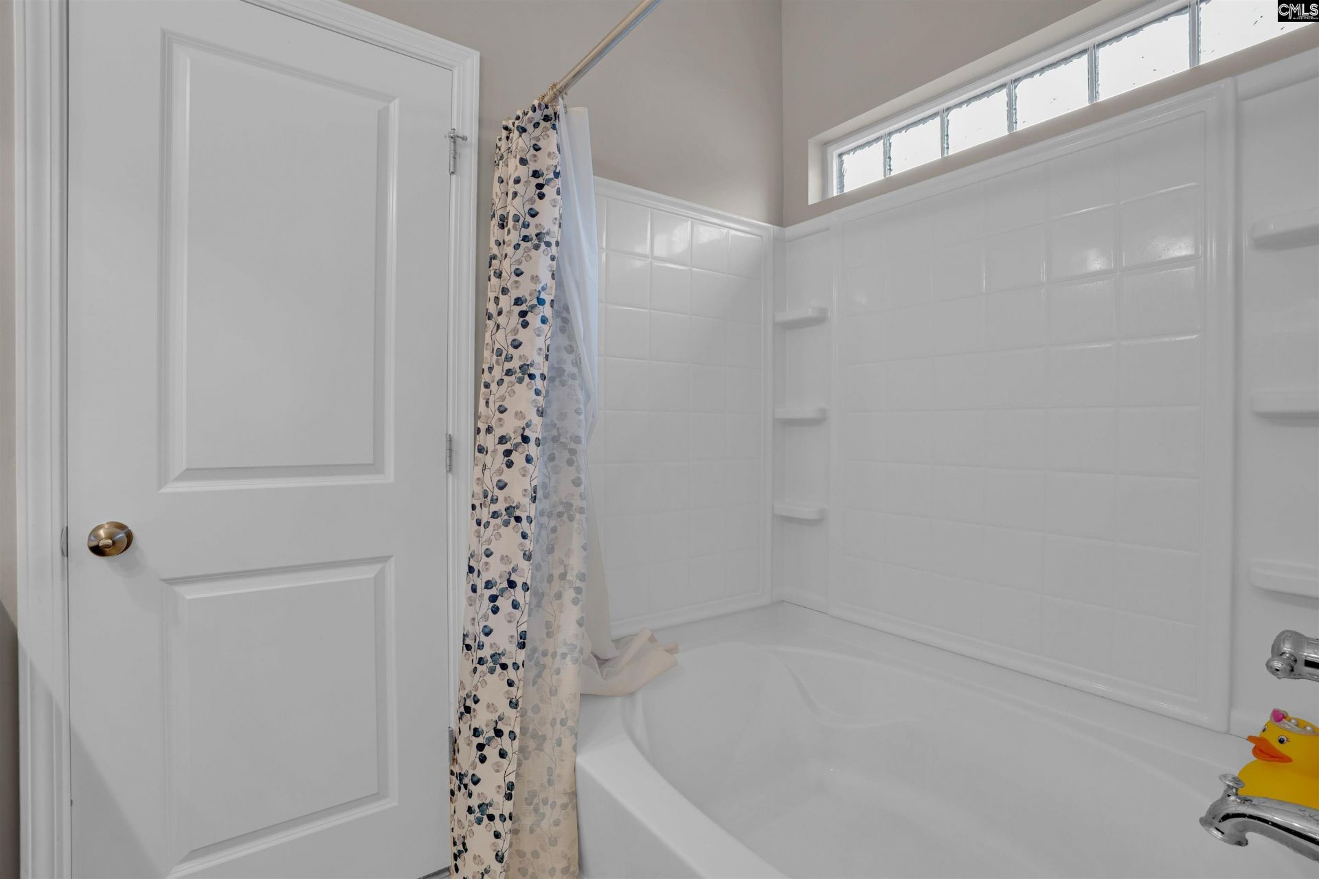 454 Glacier Way Photo 16