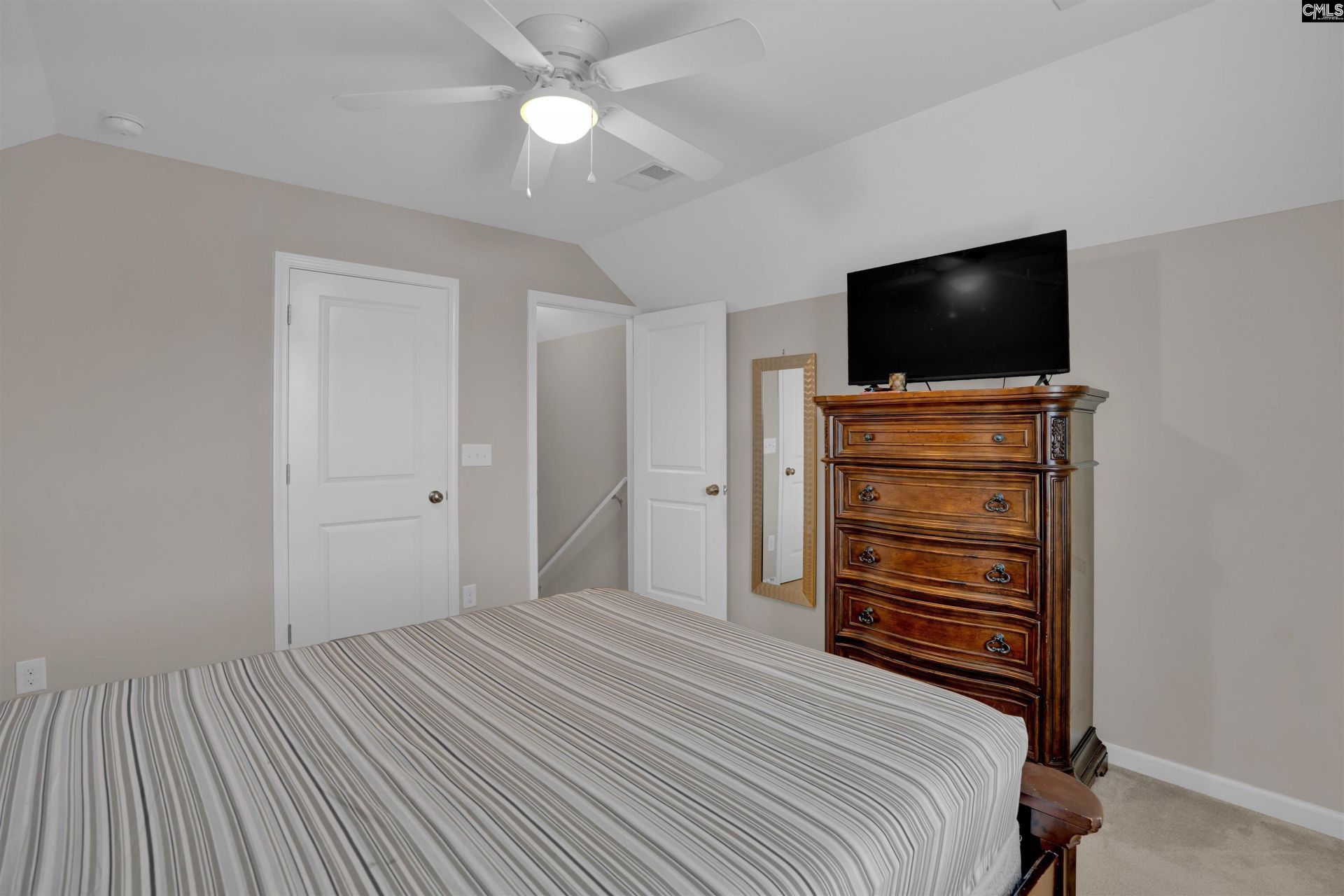 454 Glacier Way Photo 19