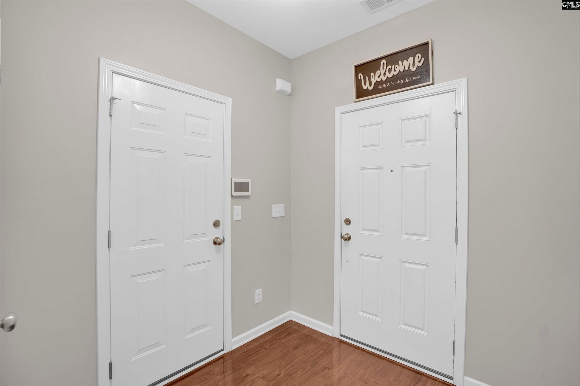 454 Glacier Way Photo 4