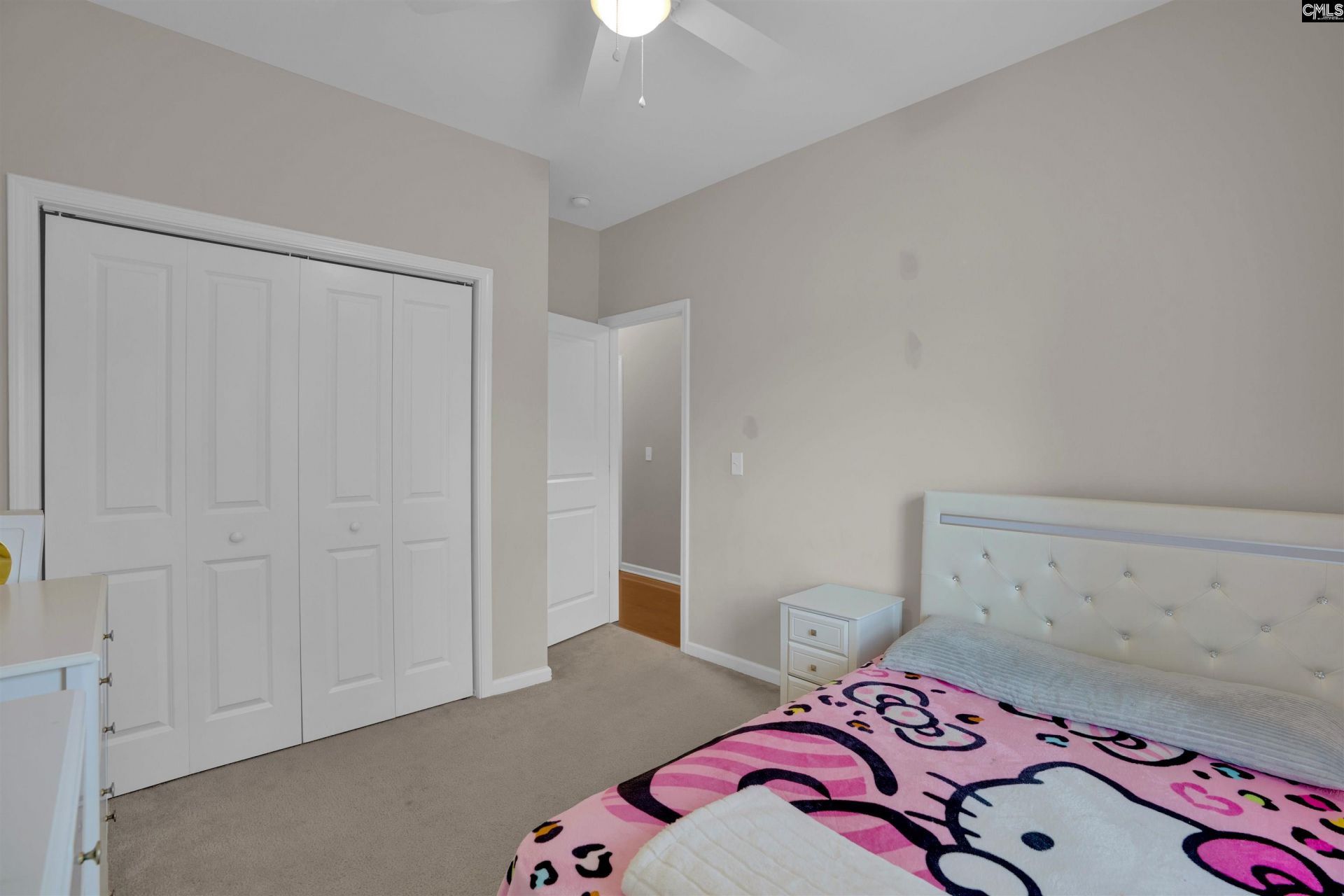 454 Glacier Way Photo 6