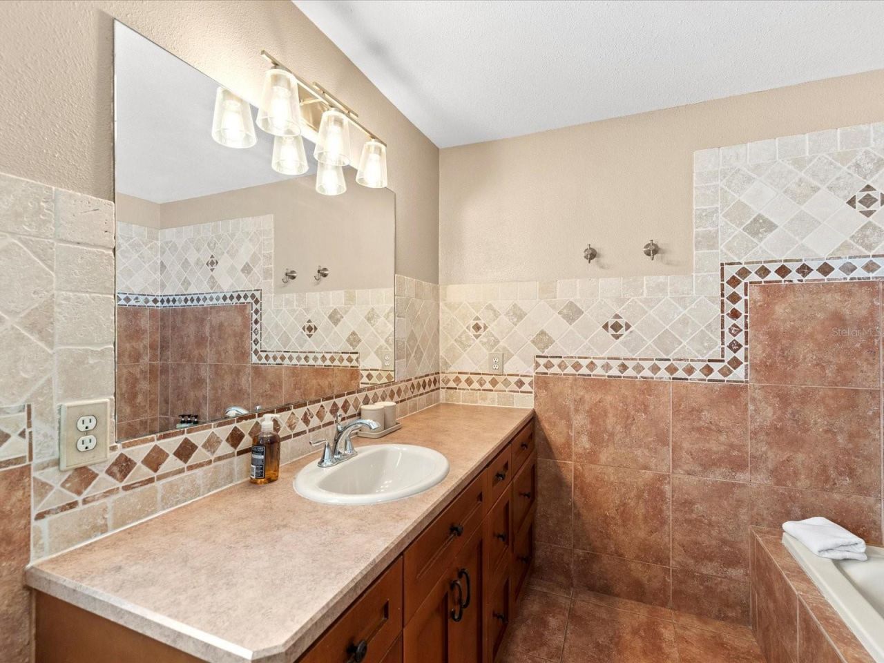 13734 76th Avenue, Seminole, FL 33776 Photo