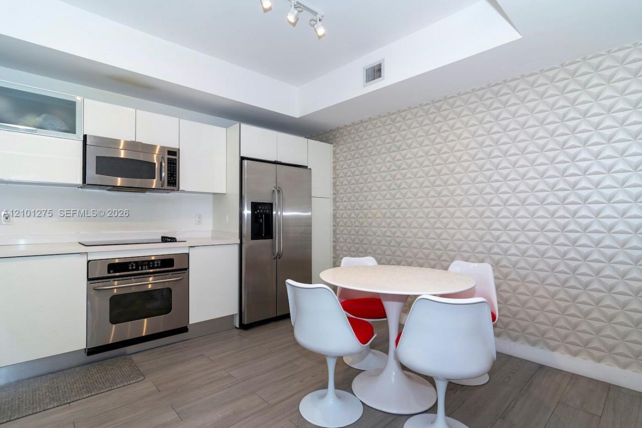 3330 NE 190 St, Unit 516, Aventura, FL 33180 Photo