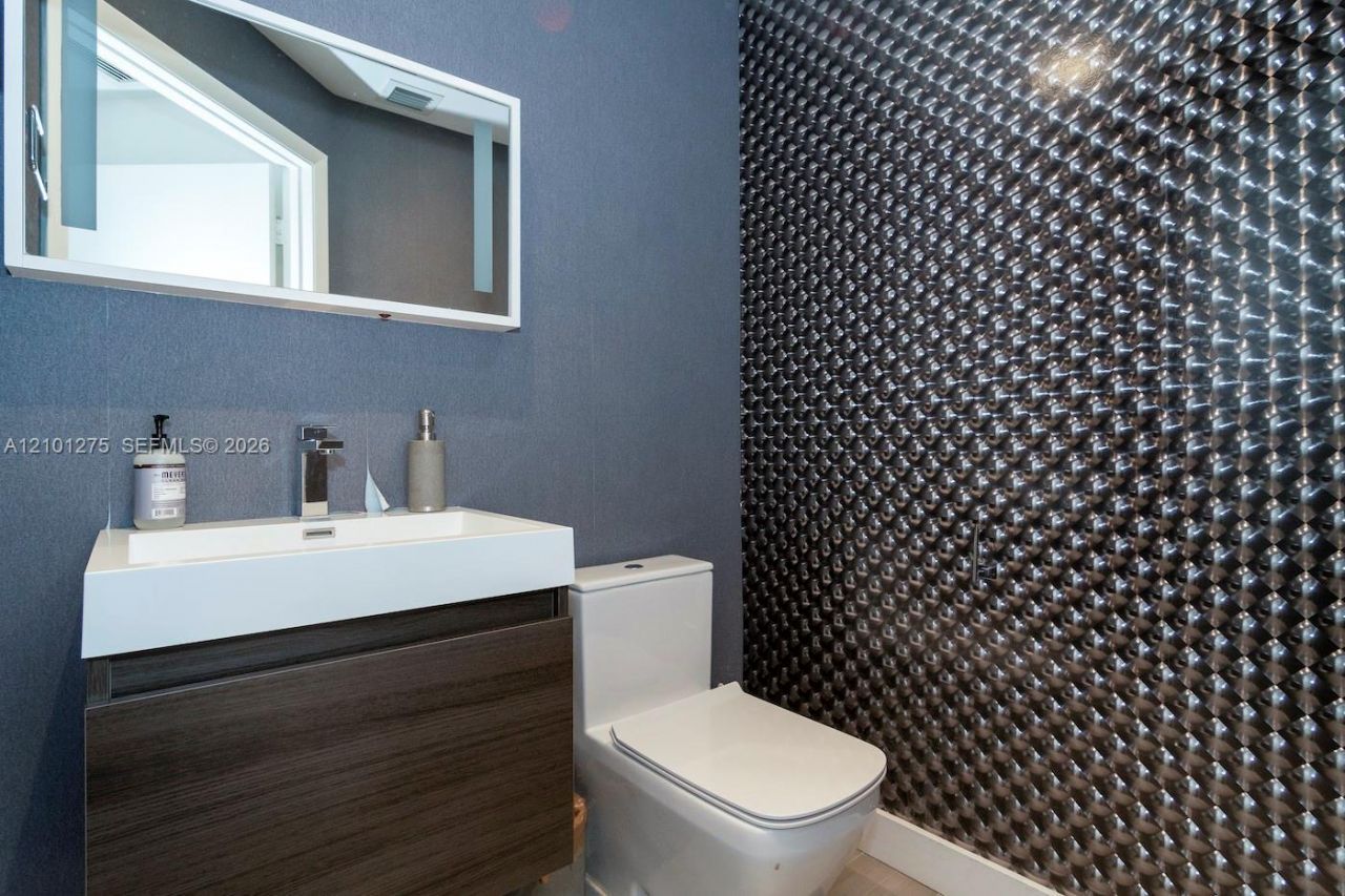 3330 NE 190 St, Unit 516, Aventura, FL 33180 Photo