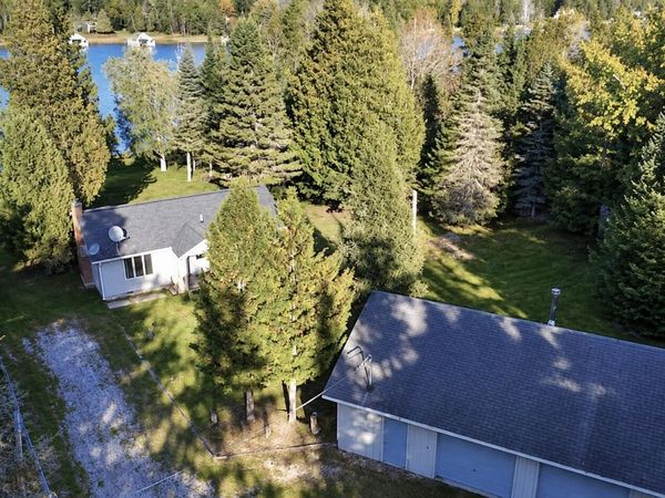 1869 S Forest LN, Cedarville, MI 49719