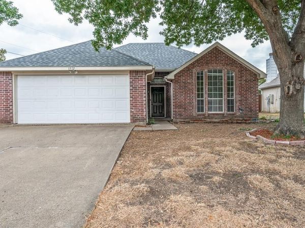 1512 Manitoba Lane, Glenn Heights, TX 75154
